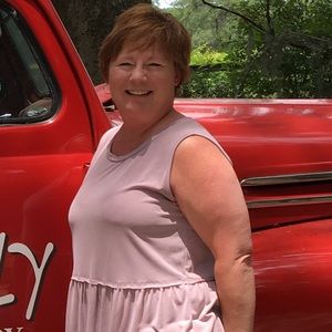 Meet your Posher, Pamela